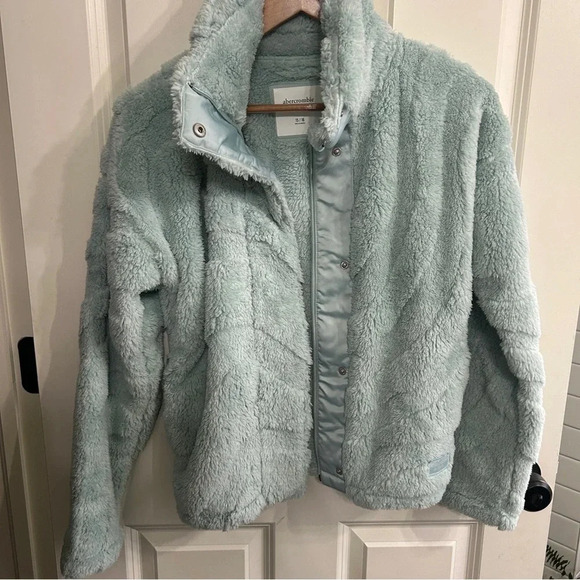 NWT Abercrombie kids size 15/16 super soft fleece jacket. Zip and snap up. Aqua - Picture 10 of 10